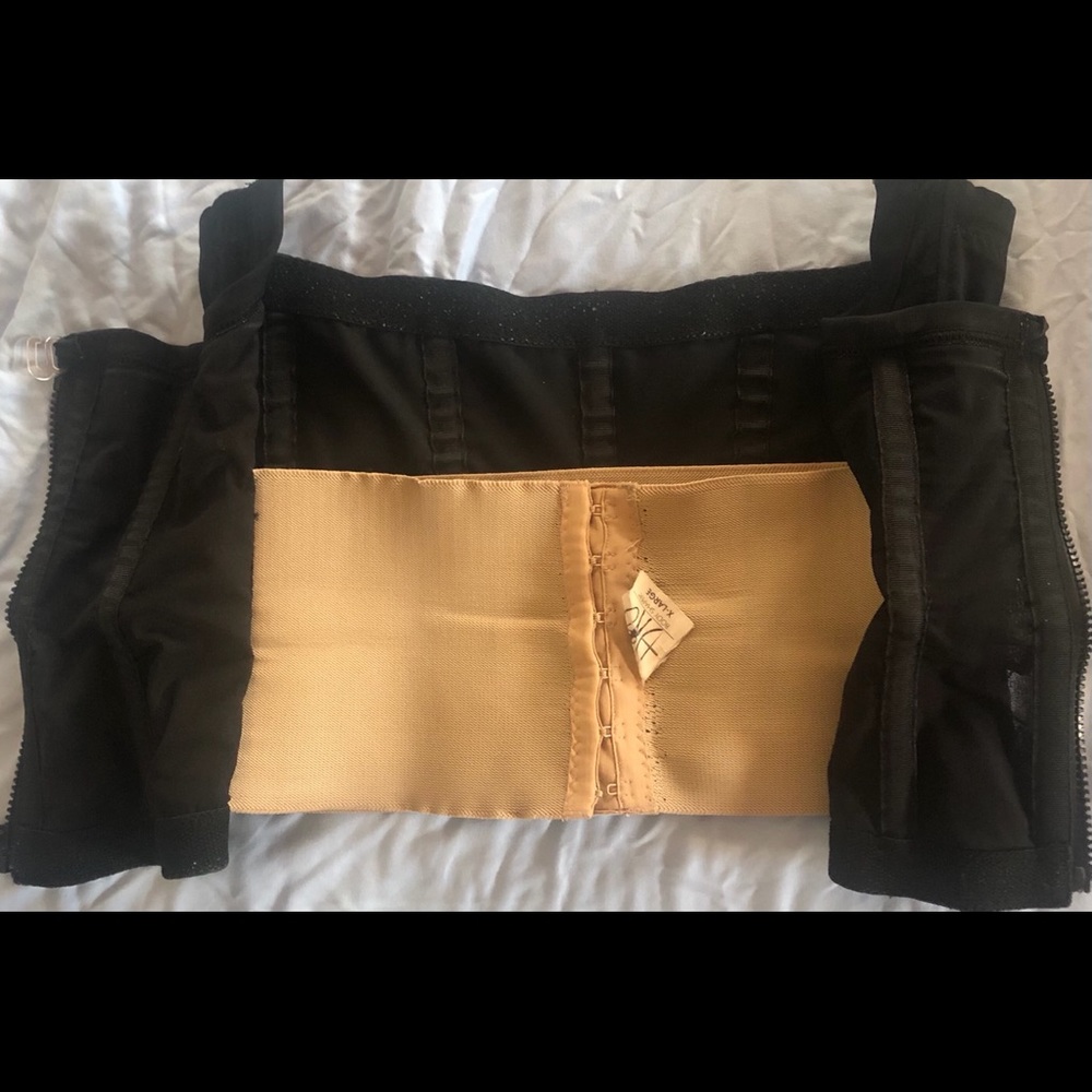 Body shaper by Dao